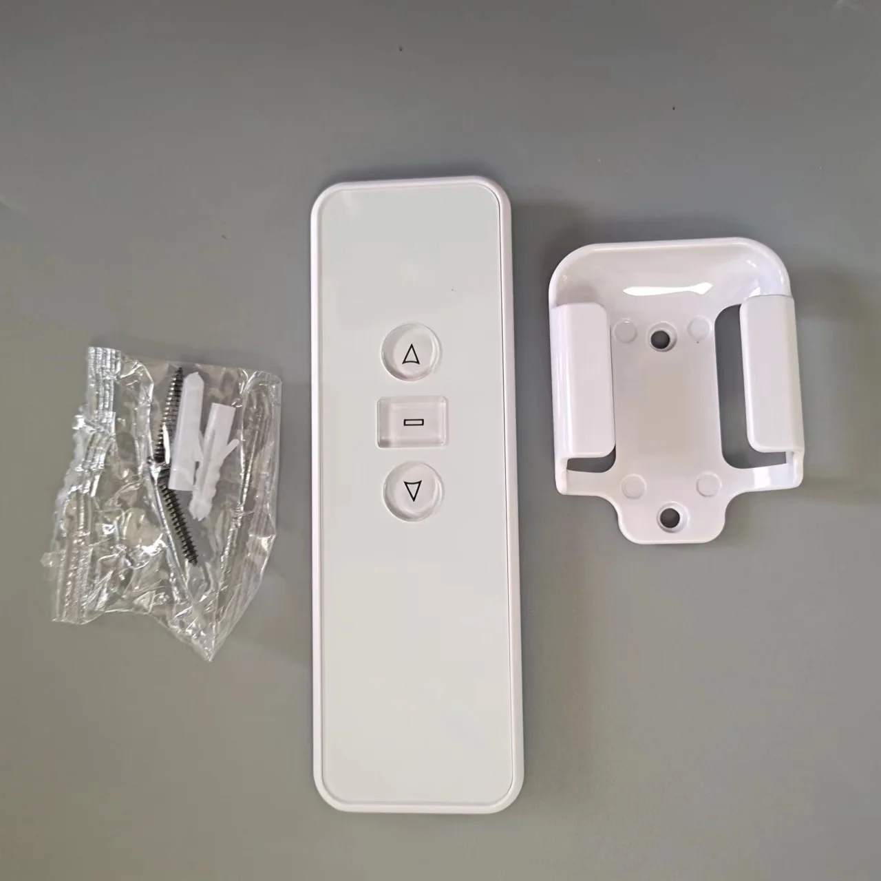 China Factory  Wholesale Smart Roller Shade and Blinds For Home Curtain