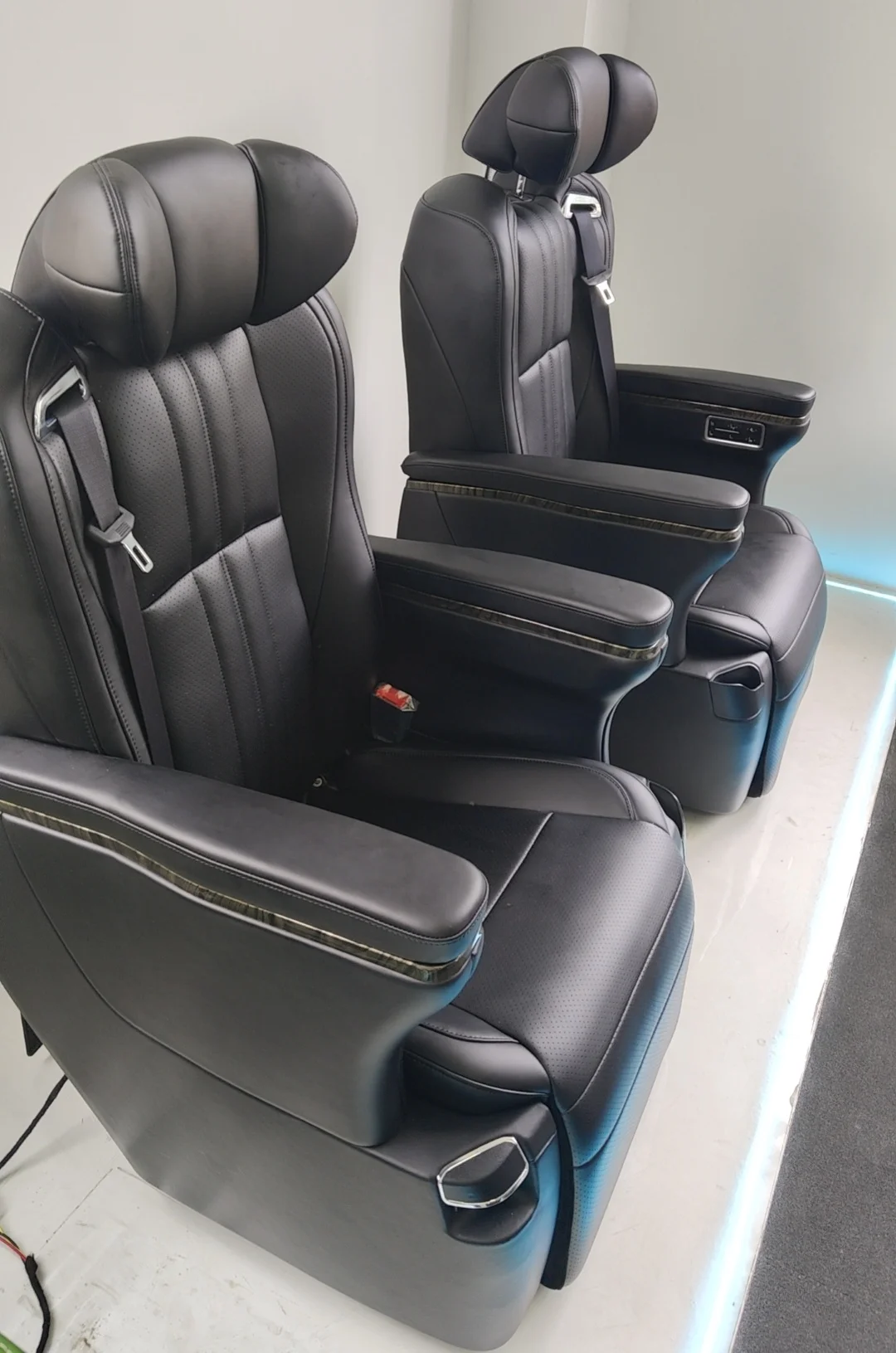 Factory price electric car chair luxury van seat  for MPV /VAN for V250 260 W477 W221