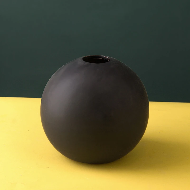 High-Grade Gilded White Black Round Vase Porcelain Interior Flower Furnishing Vase For Home Decor Ceramic