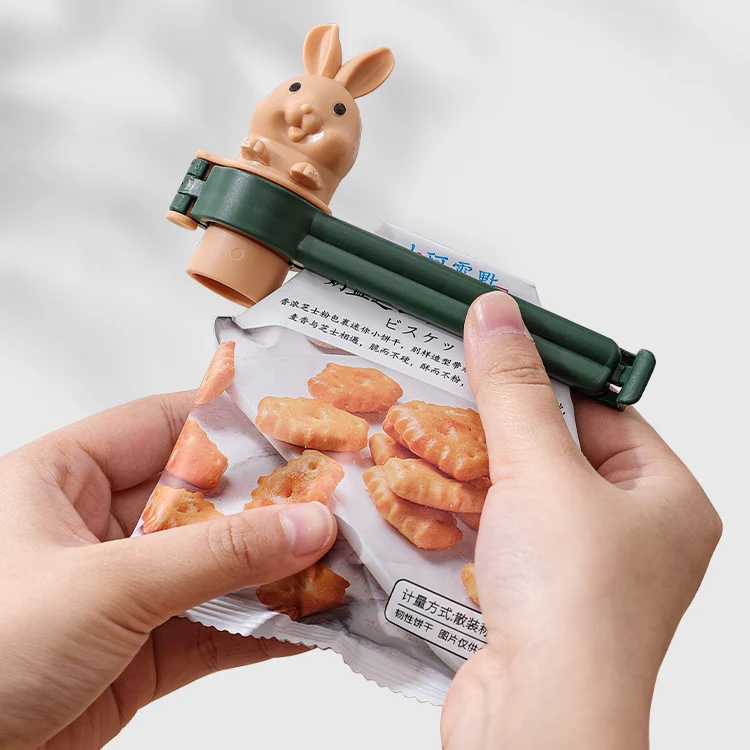 Lovely rabbit cartoon stick clamp plastic small tool kitchen food snack bag sealing clip
