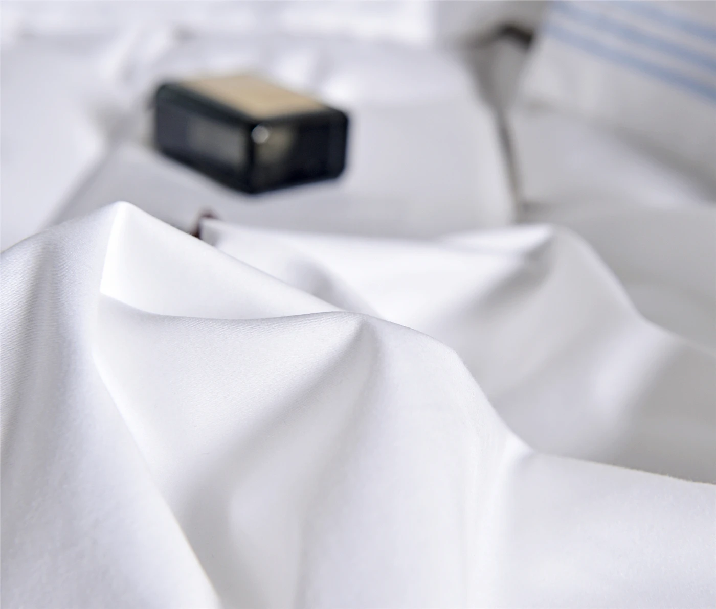 100% Cotton White Bedsheet Set for Hotel and Home Bed Sheet Sheet Type Plain Dyed Applique Embroidery 4 Pcs Solid All-season 60