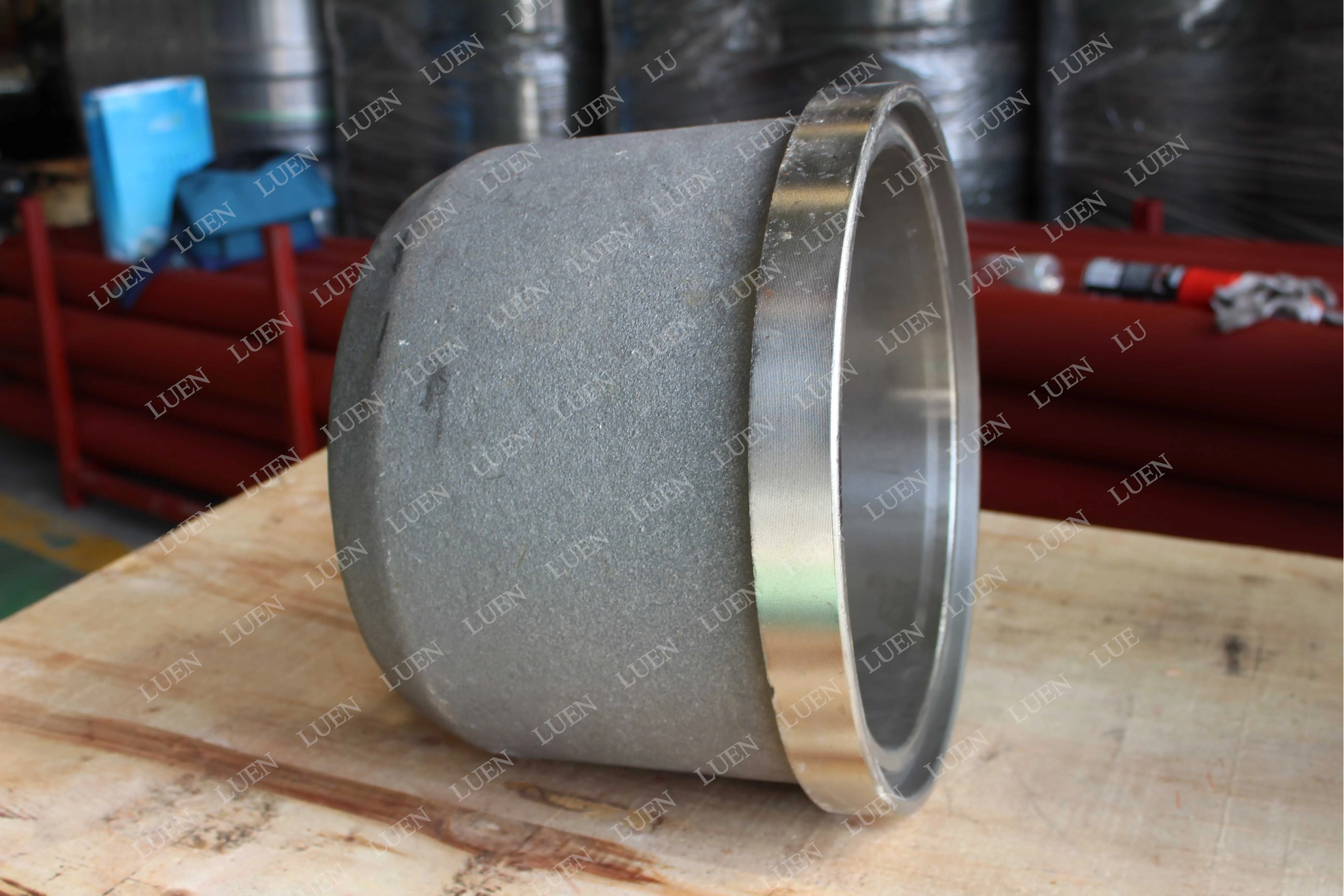 good price Semi Trailer Truck Parts  for sale brake drum Parts Semi Trailer Truck