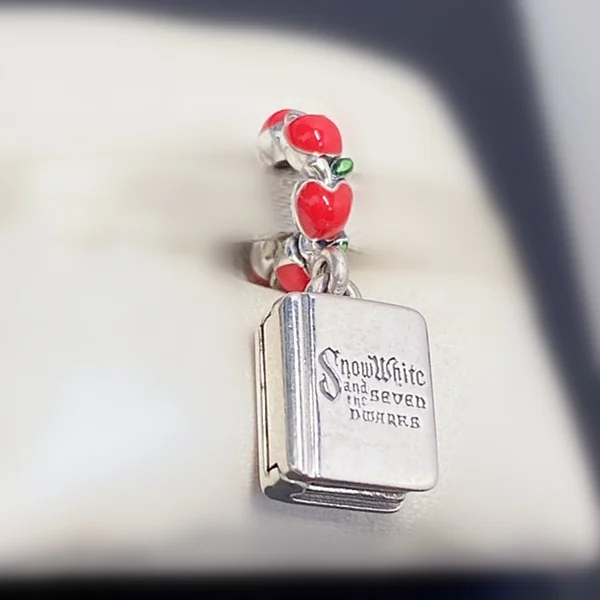 Snow White beautiful Princess Dress Dangle Charm Fits Fine Female Bracelets For Woman DIY Beads 925 Sterling Silver Jewelry