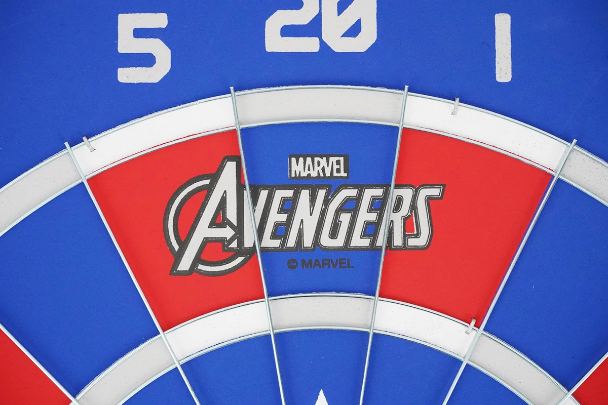 
MARVEL CAPTAIN AMERICAN 18' adult DARTBOARD Entertainment home darts board set 