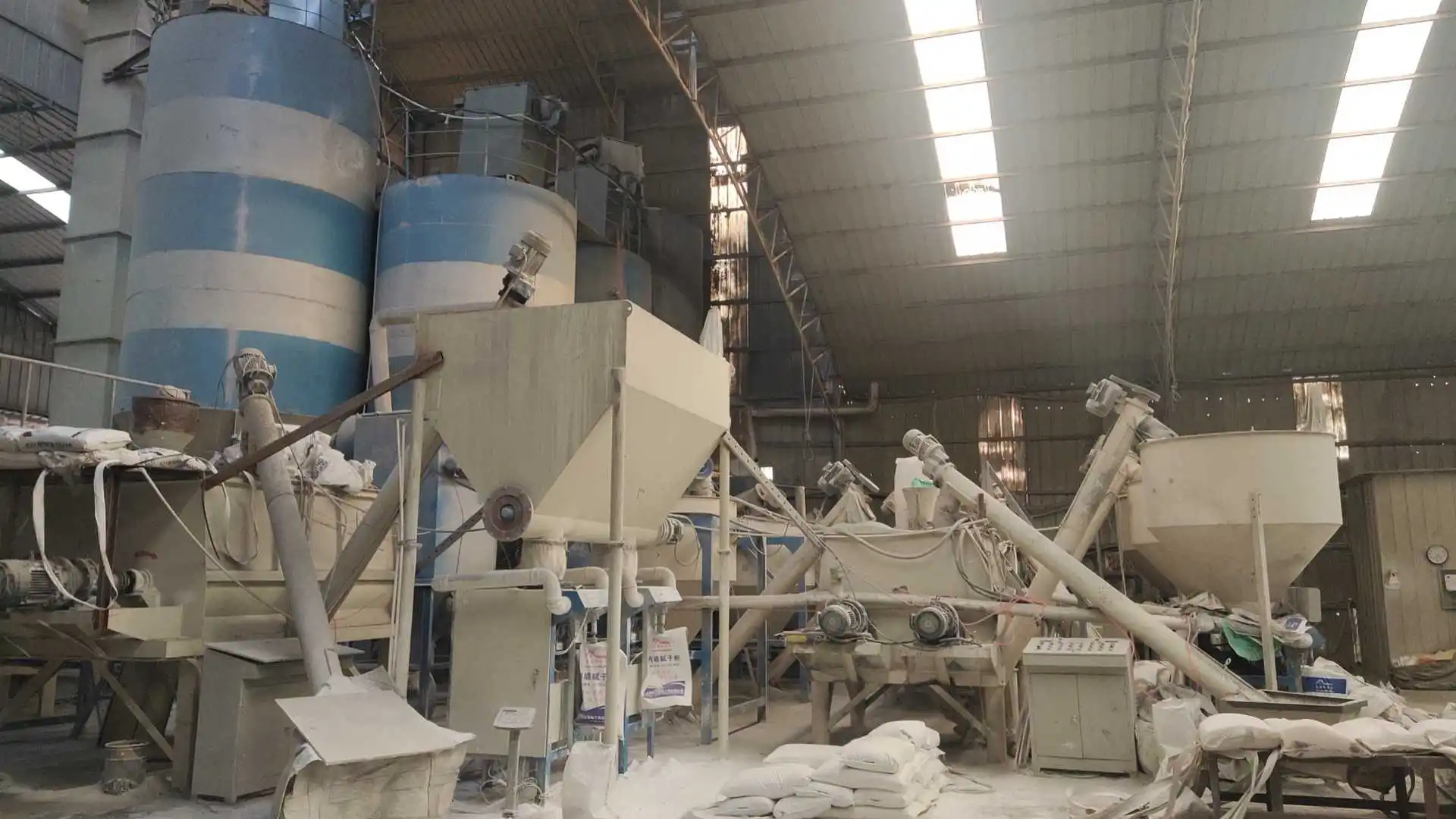 Huayun Factory Direct Self Leveling Compound Lime Cement concrete Floor Screed Self-Leveling Mortar Cement Concrete