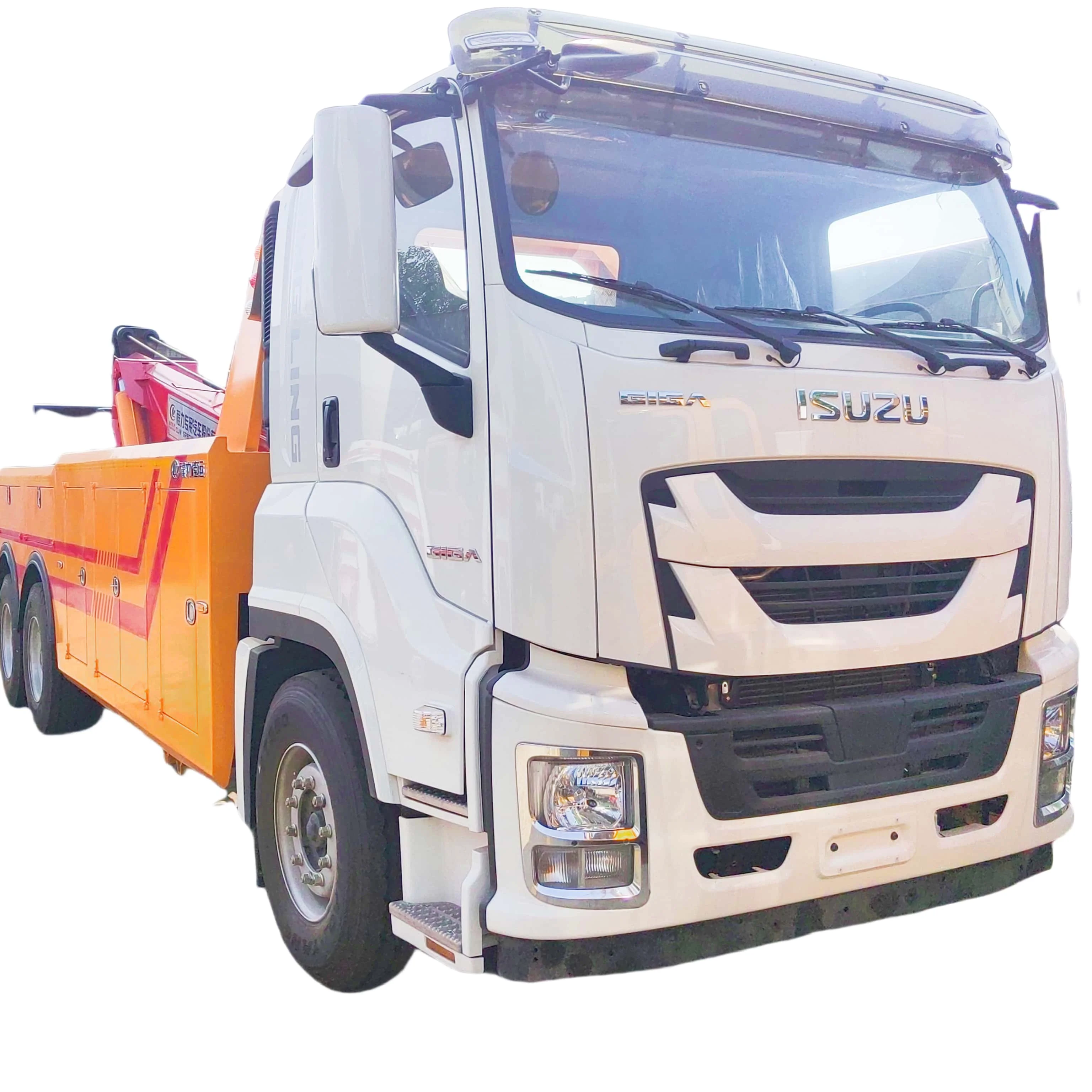 Export overseas hot selling Isuzu tractor series truck tractor heavy-duty road obstacle rescue vehicle