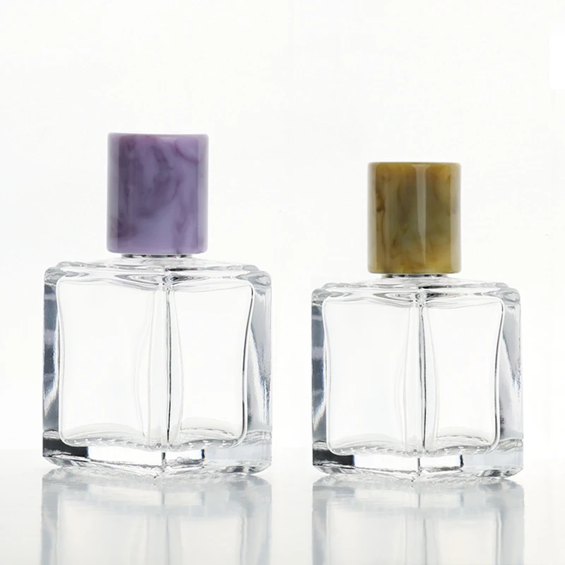 Nuevo cubo portatil simple y elegante envases cosmeticos en аэрозольные ботеллы для повторных парфюмерии 30 мл cuadrado embotellado