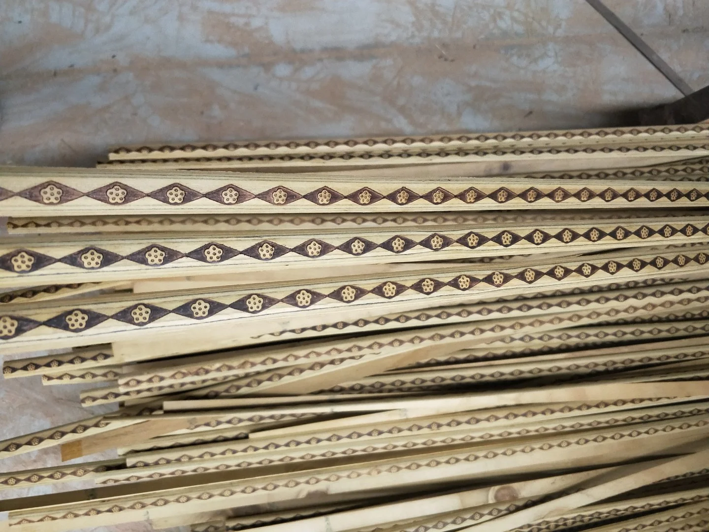 Chinese Teak Wood Moulding Wooden Door Frame Teak Wood Moulding