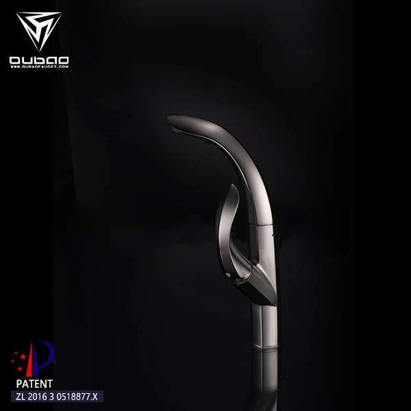 High Luxury Single Handle Gunmetal Black Pull Out Spray Kitchen Faucet