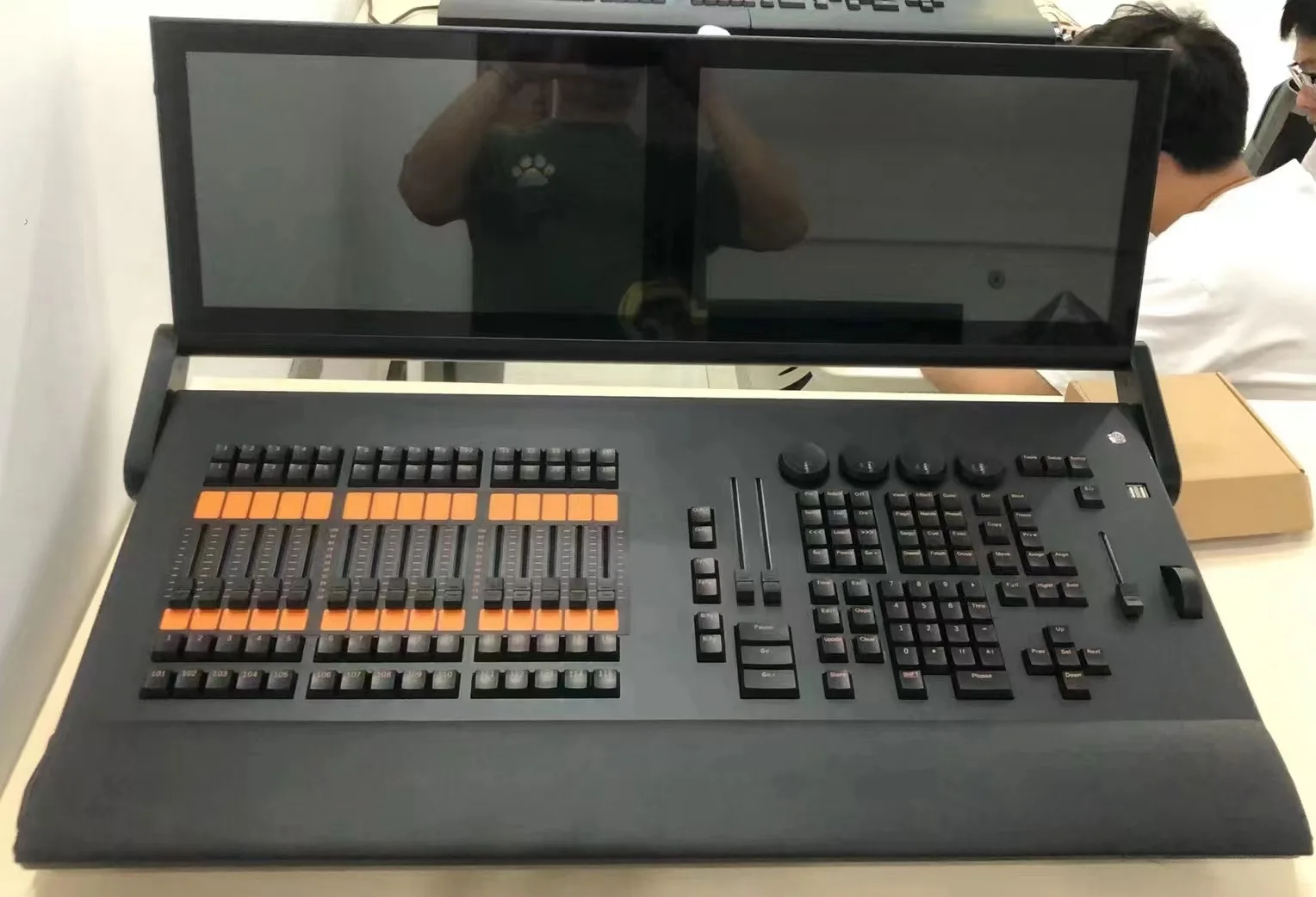 MA2 Light controller