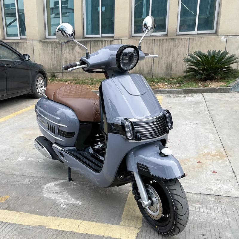 Factory Direct Fuel Tank Capacity 5 Liters 80km_h High Speed Cheap Scooter Gasoline 110cc Motorcycle