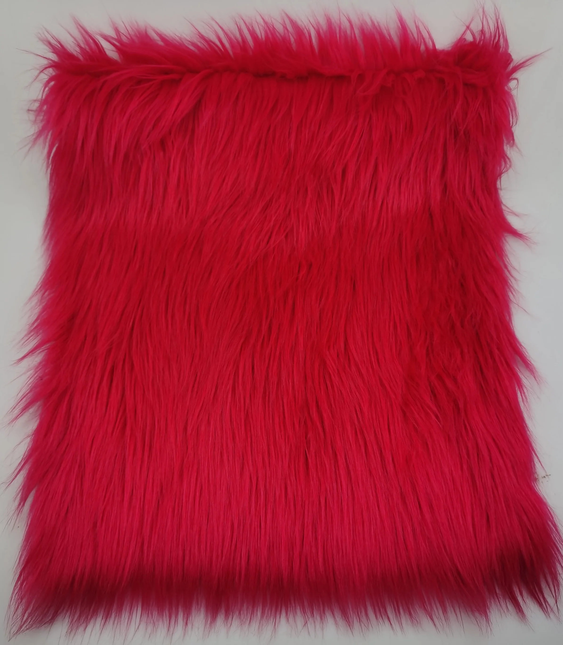 Factory Wholesale Solid Falling Water Hair High Pile Faux Fur Fabric for Garment/ Home Textile/ Toys