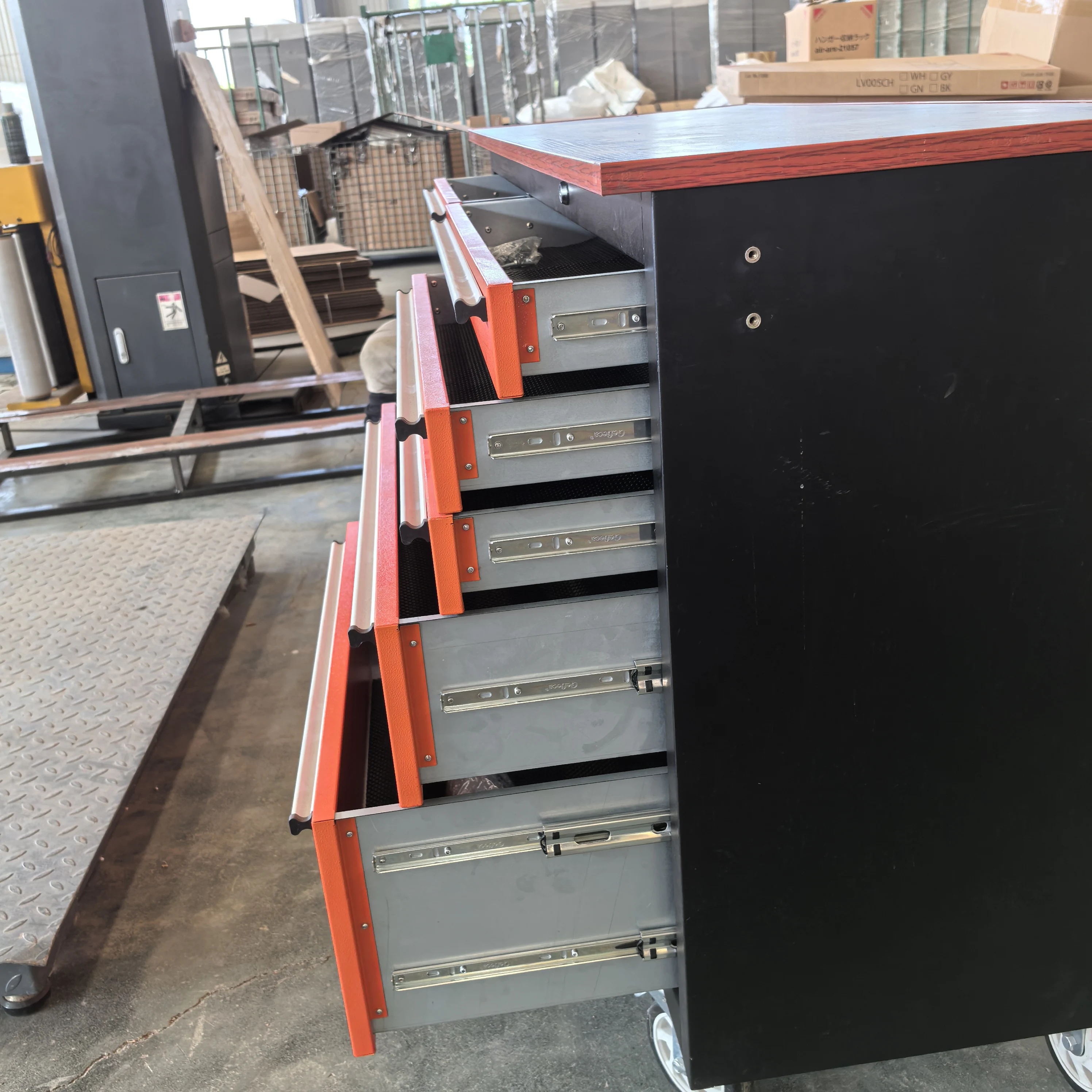 Professional heavy duty workbench galvanized metal tool cabinet outdoor cabinets with caster wheels