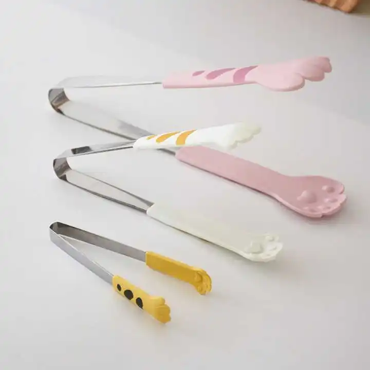 OWNSWING Hot sales Japanese cat claw shaped food tongs cute cartoon silicone barbecue tongs kitchen tools