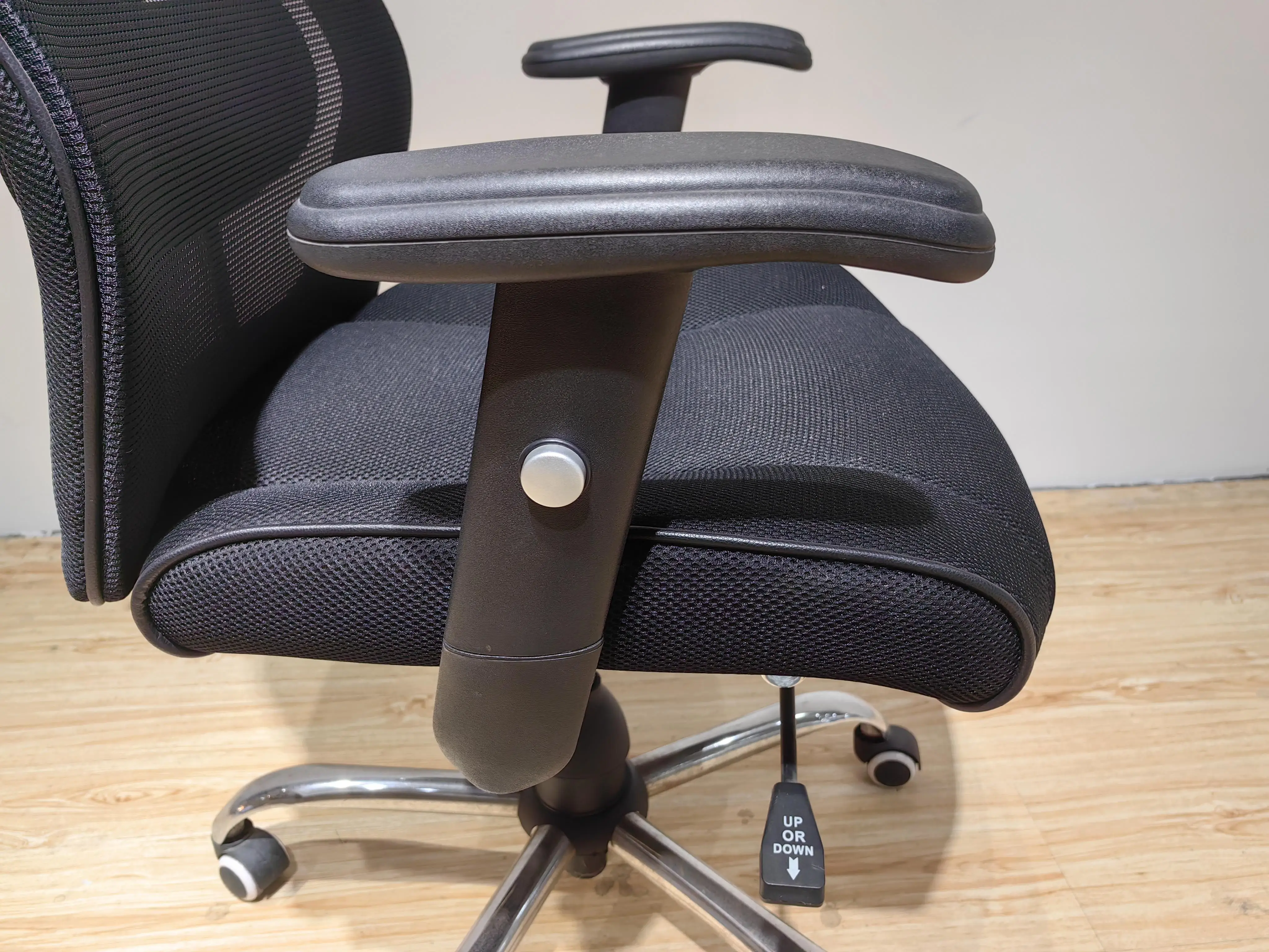 Chinese factory company mesh ergonomic home office chair