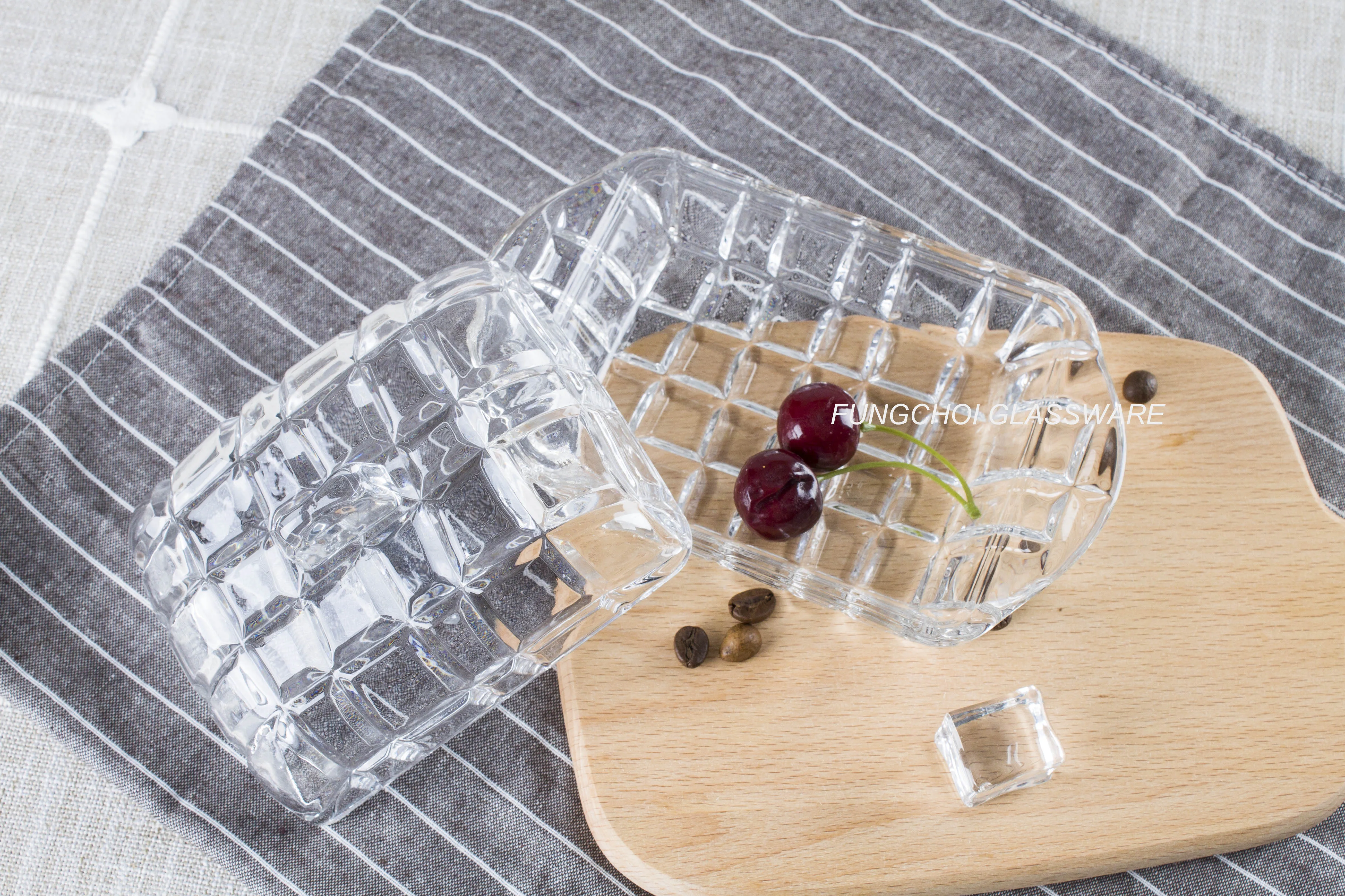 Middle Classical glass sugar Jar storage jar  candy dish with dome