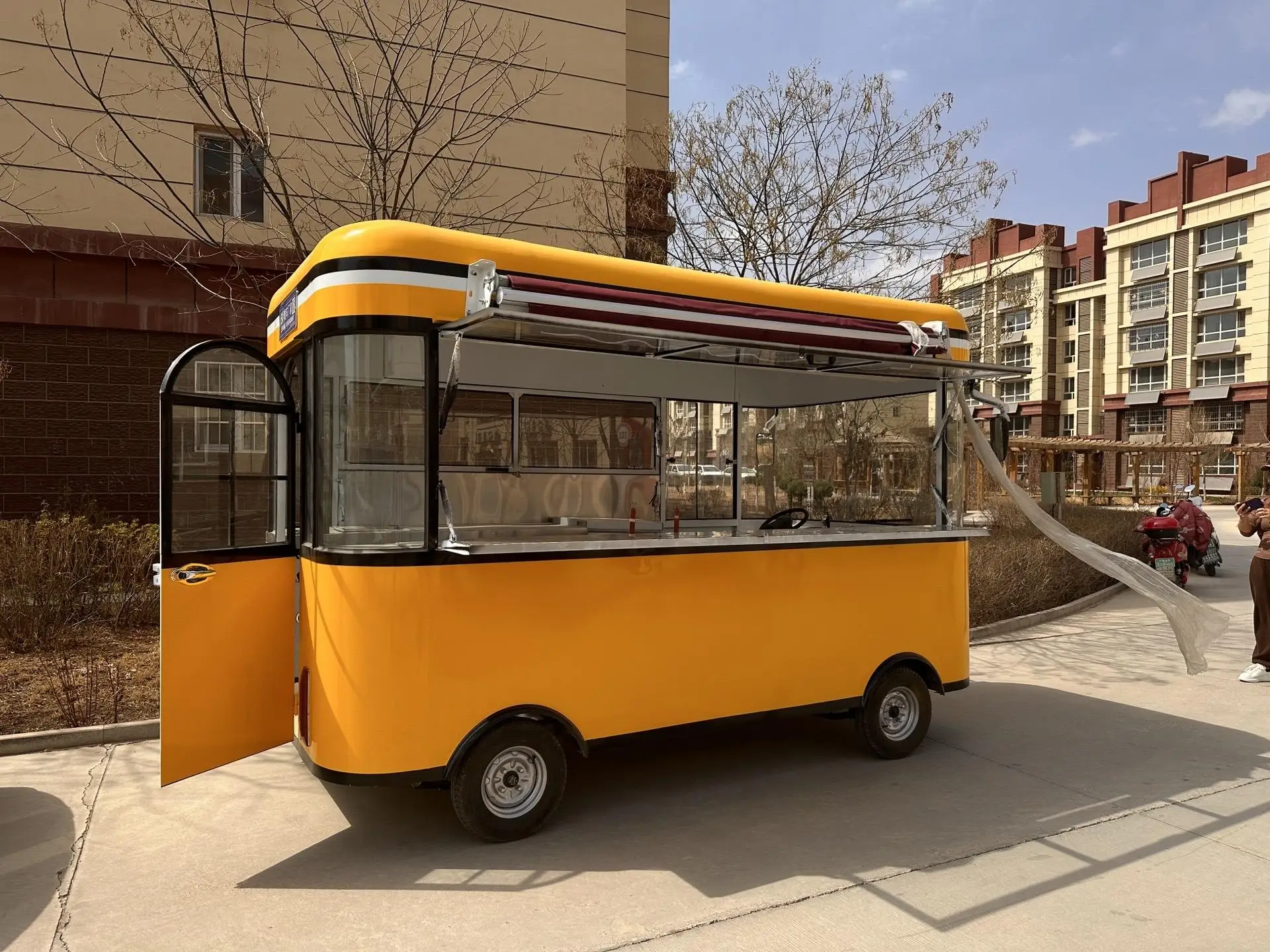 Cheap Price food truck mobile food cart Citroen ice cream tuk tuk electric Food Truck