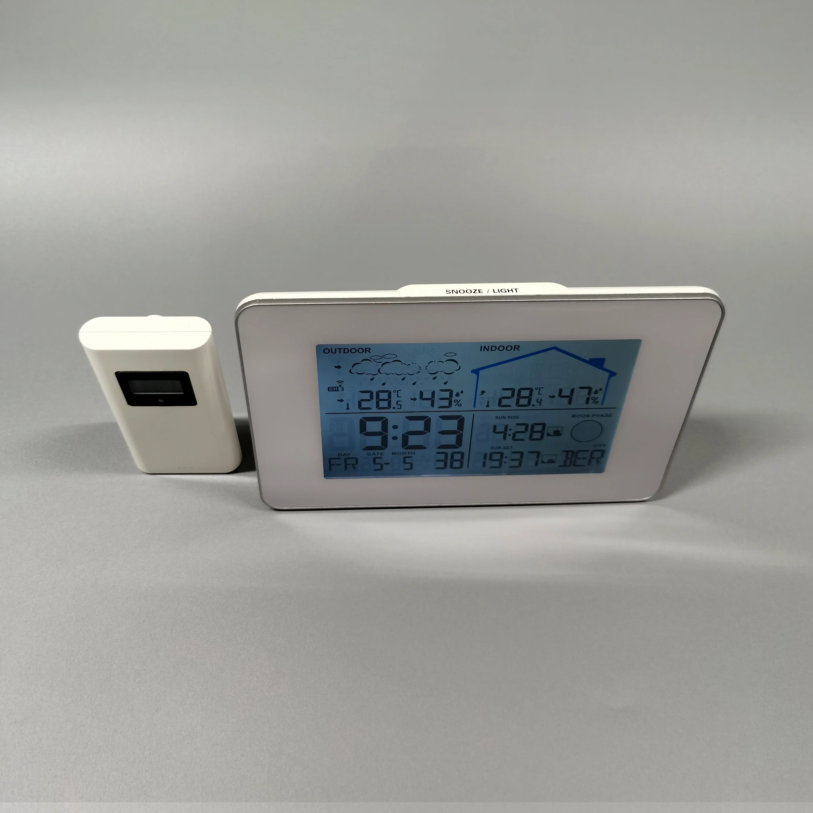 OEM/ODM Digital Weather Station with Clock Plastic Flat Design Direct Factory Supply Desktop Display