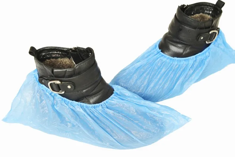 Safety medical disposable waterproof shoe cover microporous clear non slip PE boot cover non woven boot shoe covers
