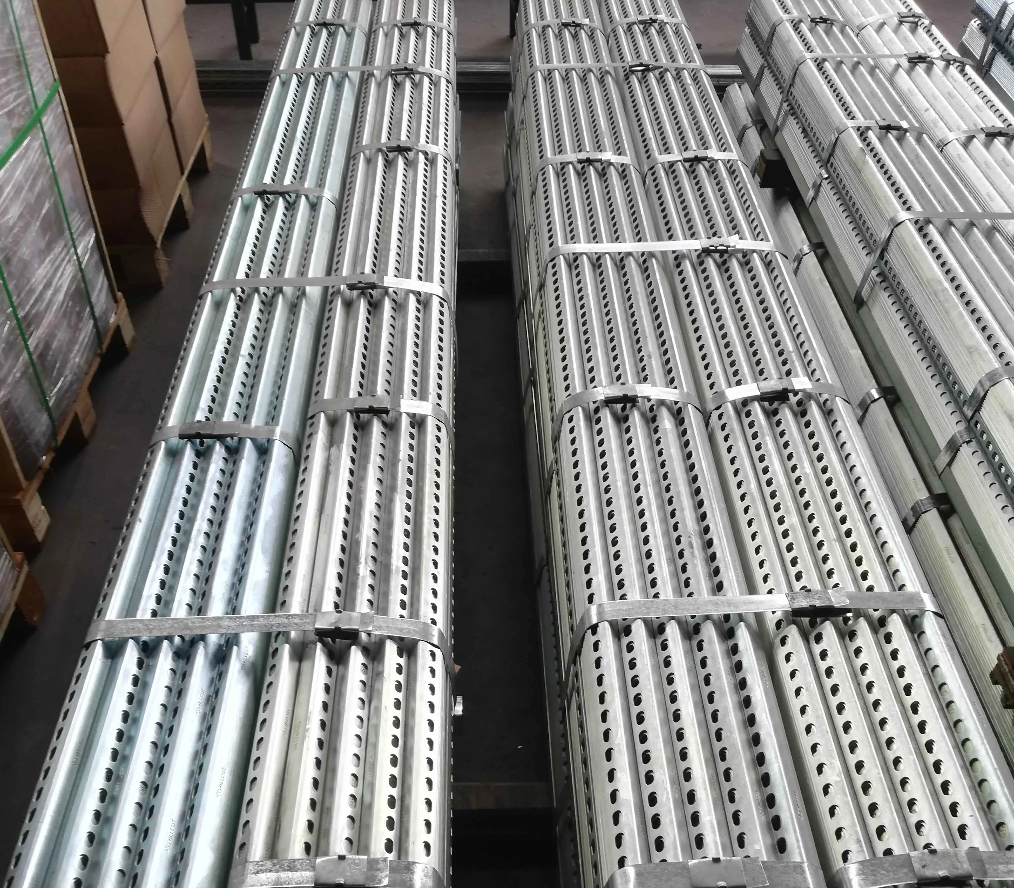 Hot sale High Quality slotted unistrut channel Profilel in Rails 41 x 41 41 x 21 HDG channel supplier