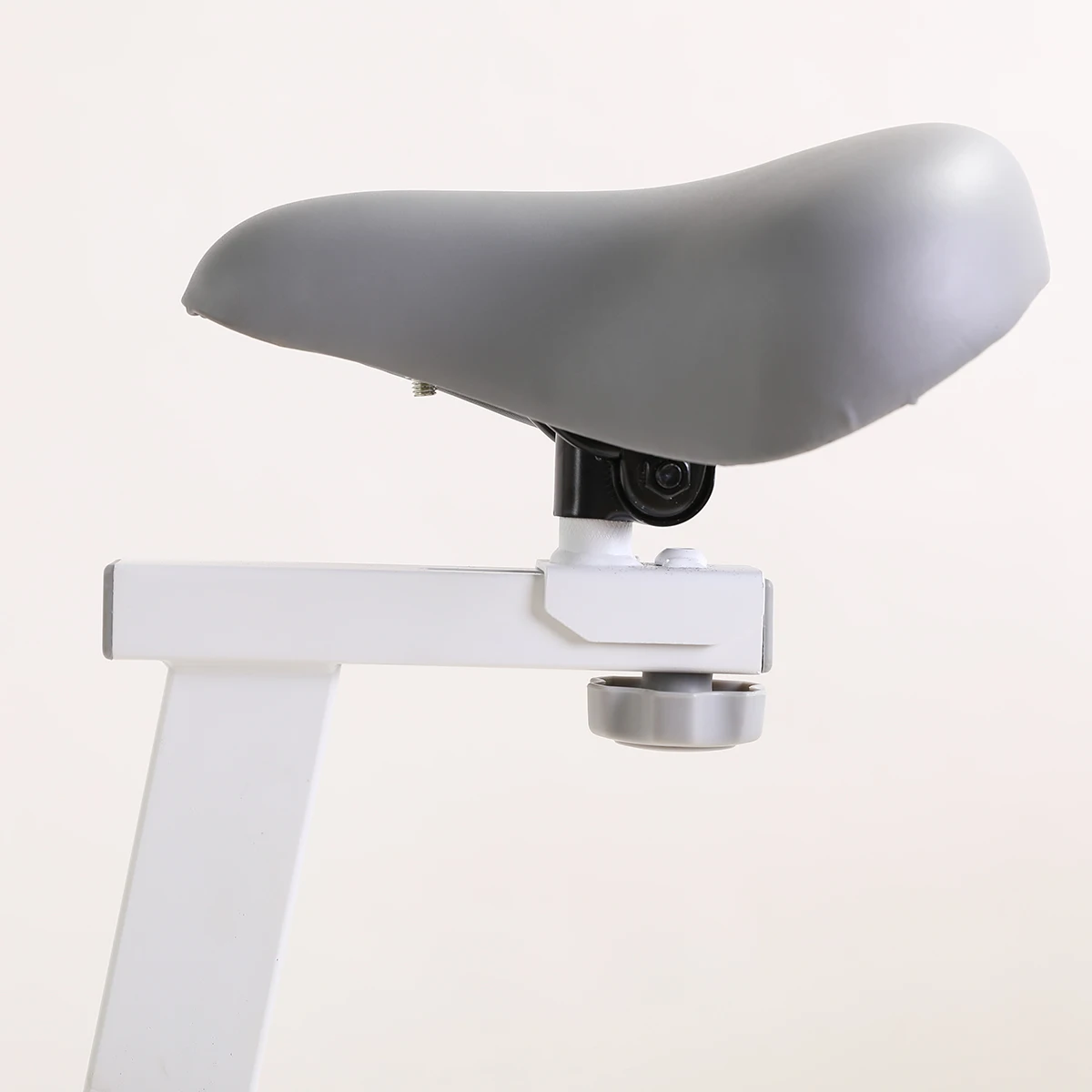 Wholesale Spin Bike for Home Gym Fitness 4KG Flywheel Indoor Cycling Stationary Exercise Bike