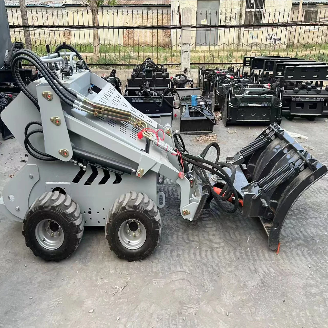 FREE SHIPPING mini skid steer CE 24hp 450kg stand on skid steer small track steer loader cheap price