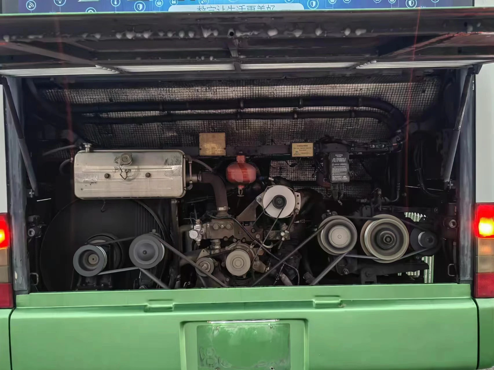 Good Price Yutong Used Bus 45 Seaters Passenger Coach Buses and Diesel Power Lhd Rhd for Sale