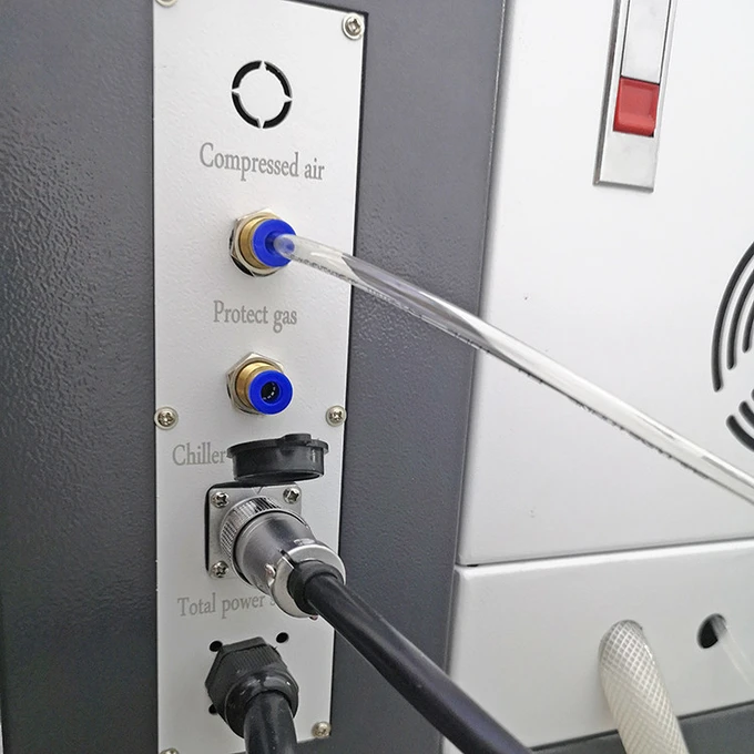 1500W Laser Welder Machine Fiber Laser Cutting Machine For 18650 Cells Welding