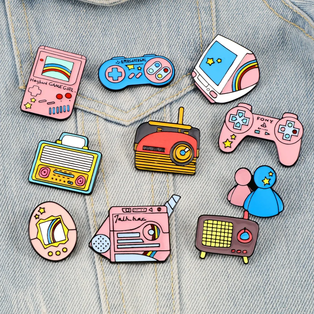 Creative Pink Ornament Cartoon Retro Electric Brooch Computer Monitor Handle Metal Enamel Lapel Pin