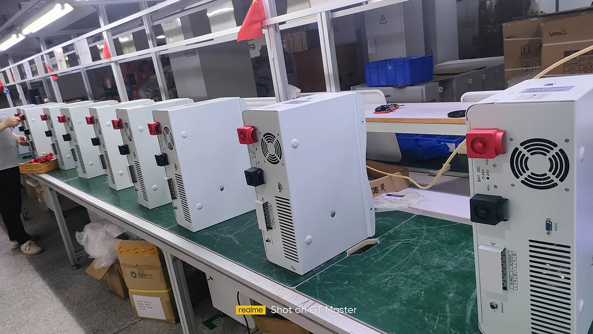 Vmaxpower DC To AC 5000w Low Frequency Solar Inverter With Charger