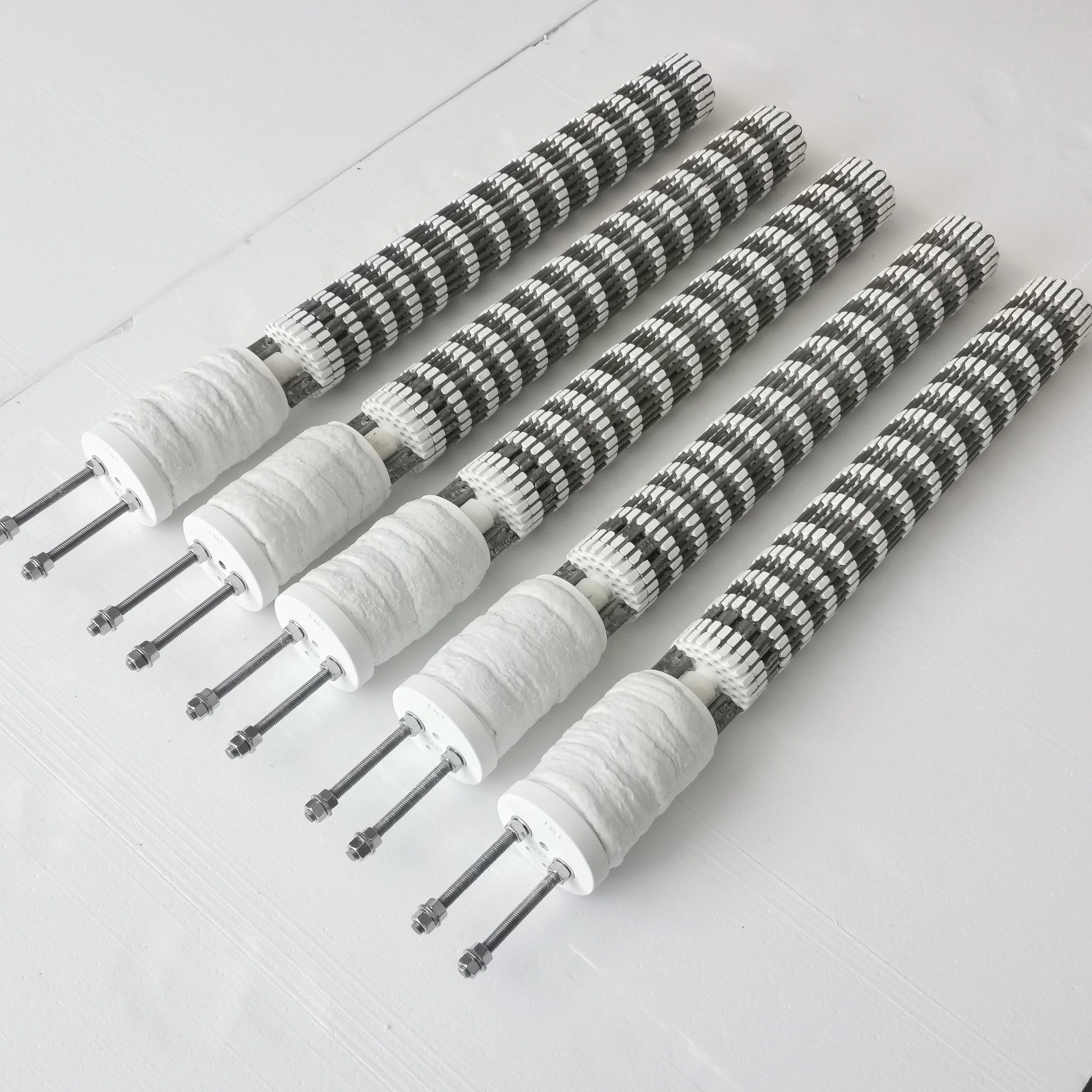 Высокотемпературный керамический нагревательный радиальный нагреватель под заказ