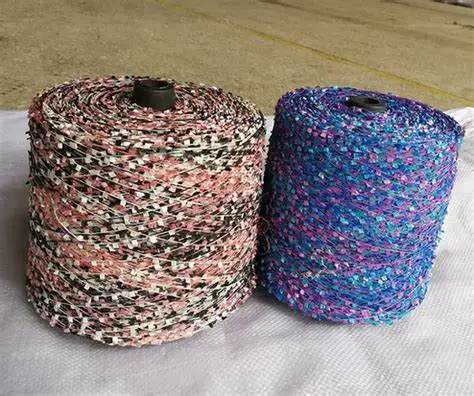 Factory hot sale feather fancy yarn  Polyester knop yarn fancy yarn for knitting and Weaving