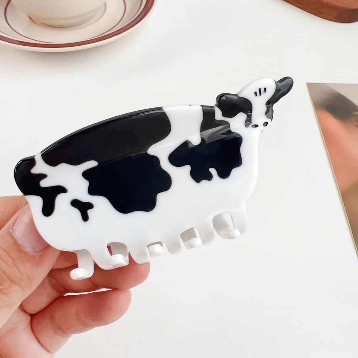 Cute Farm Animal Chicken Shape Hair Claw Clips Acetate Cow Barrettes for Women Girls Braids Ponytail Pig Hair Accessories
