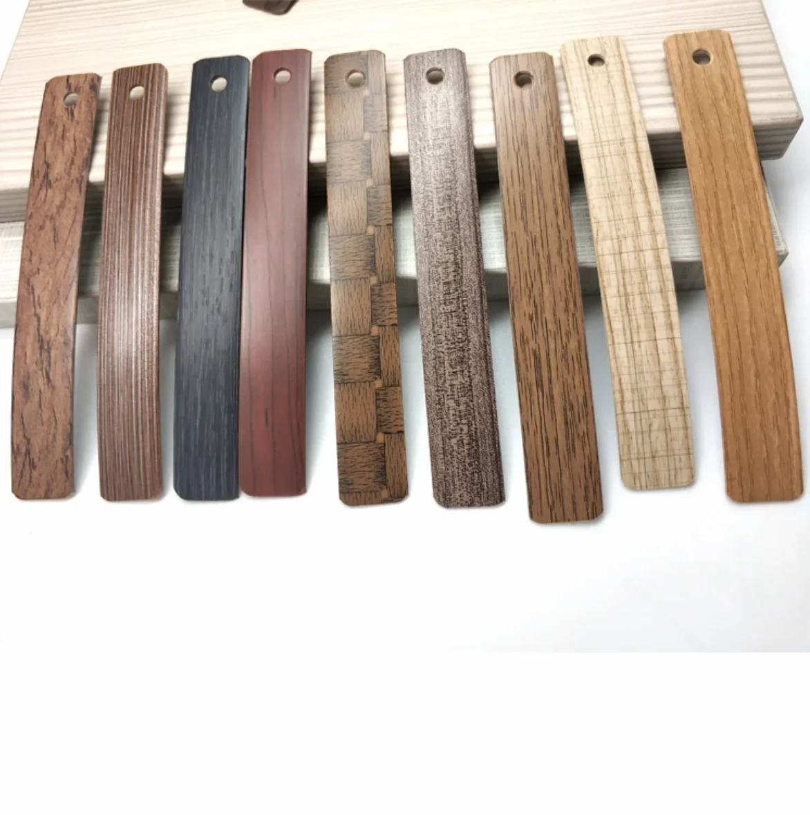 Furniture Accessories Gold Desk PVC Edge Banding White Upholstery Tape U-Shape Edge Banding Trim Sofa Decorative Strips