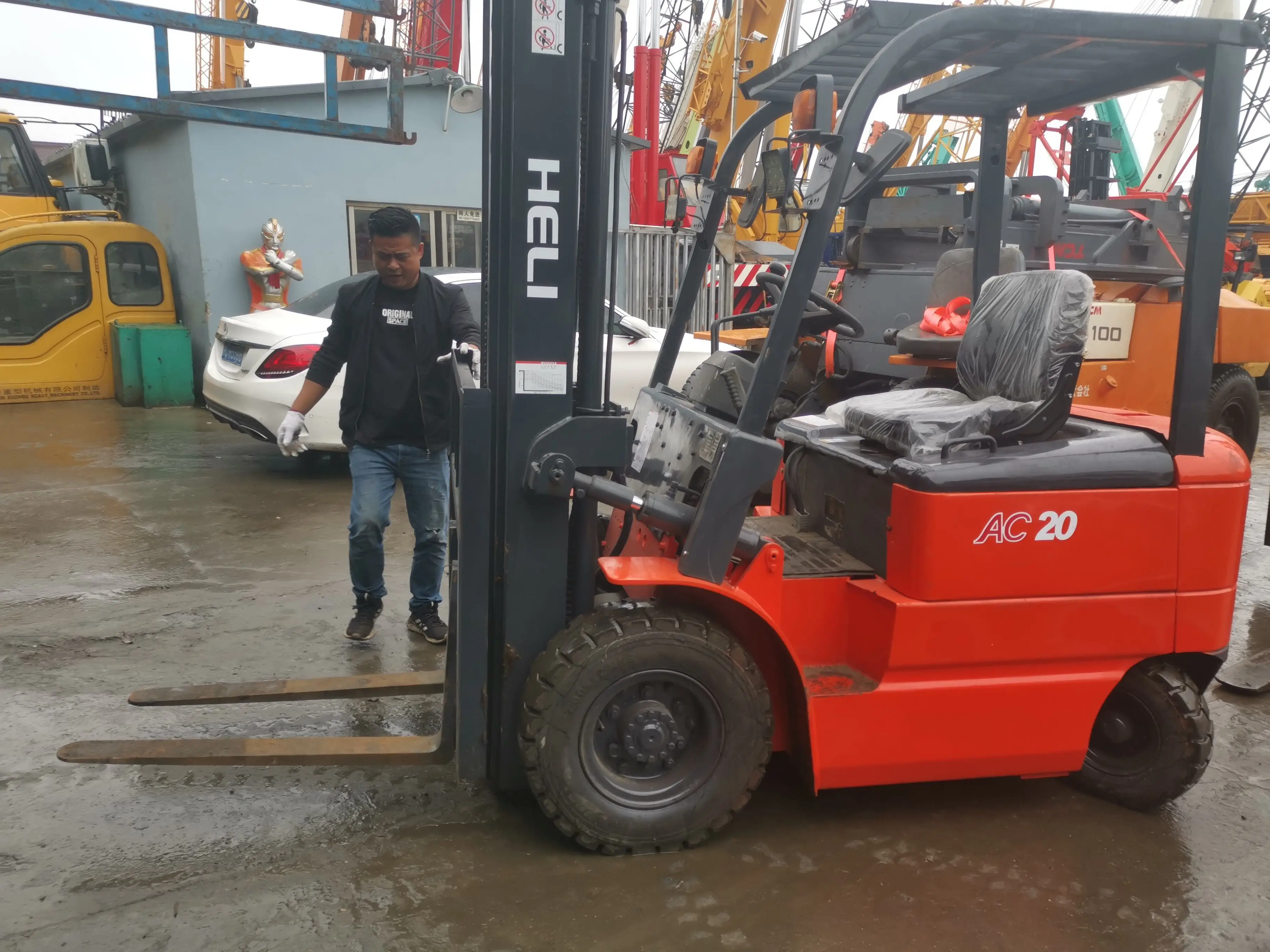 HELI 2ton Forklift CPD10 CPD15 CPD18 CPD20 1Ton 1.5Ton 1.8Ton 2 Ton Electric Forklift Truck