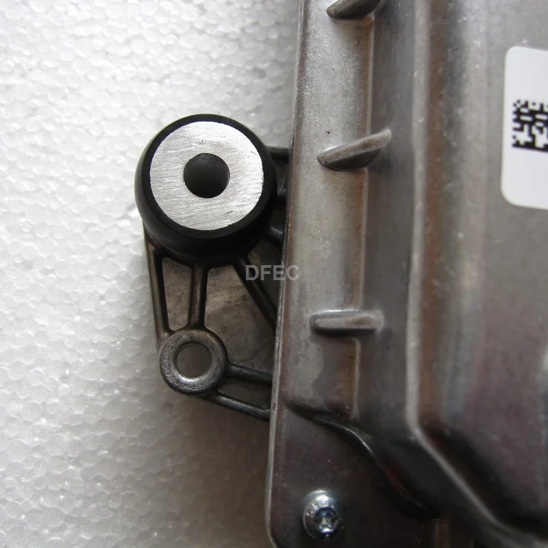 Электронный модуль управления дизельным двигателем 0281020114 ECM