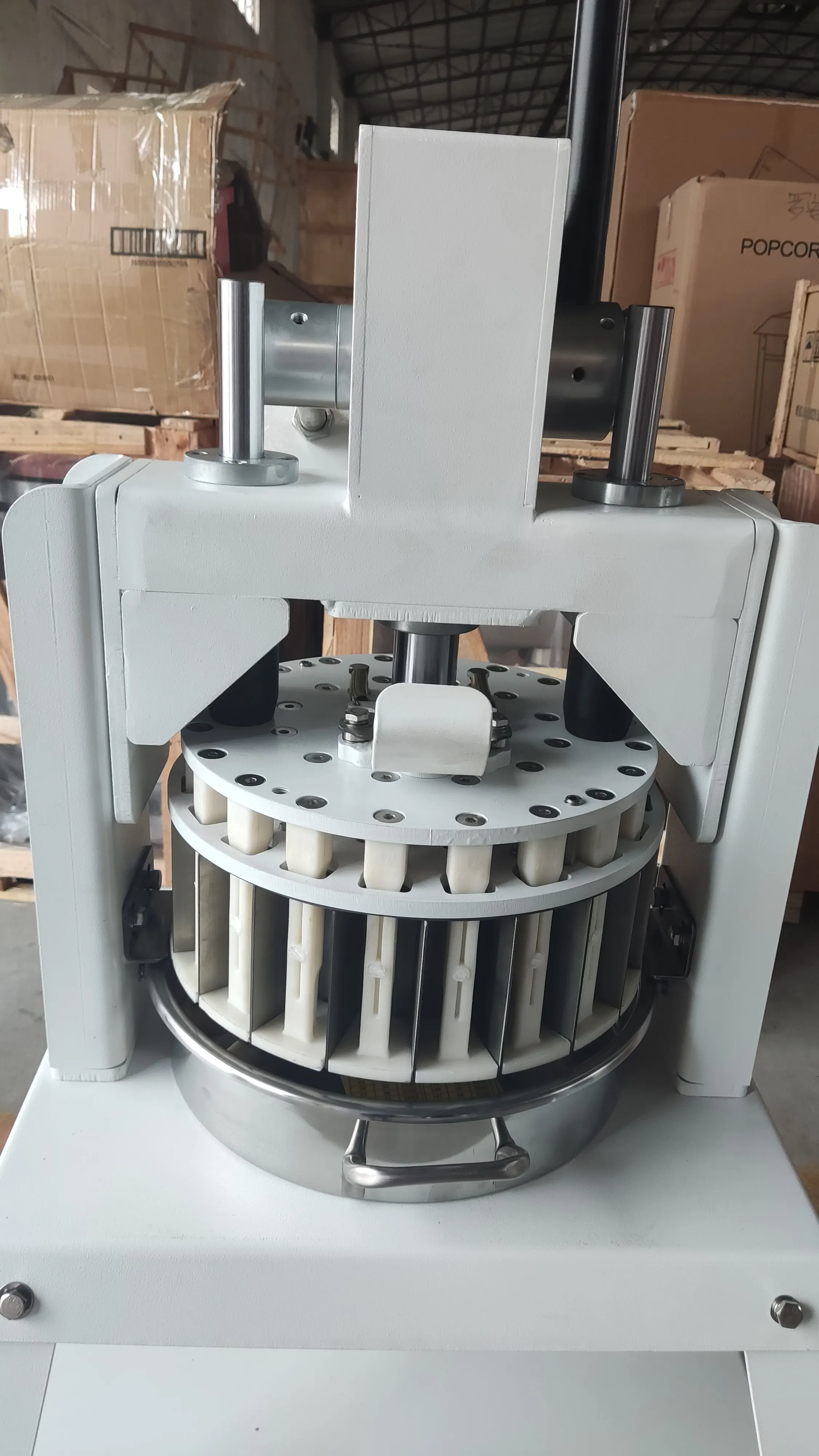 YOSLON Hot Sale  Bakery Dough Cutting Machine Manual  Bread Dough Divider Manual Dough Divider