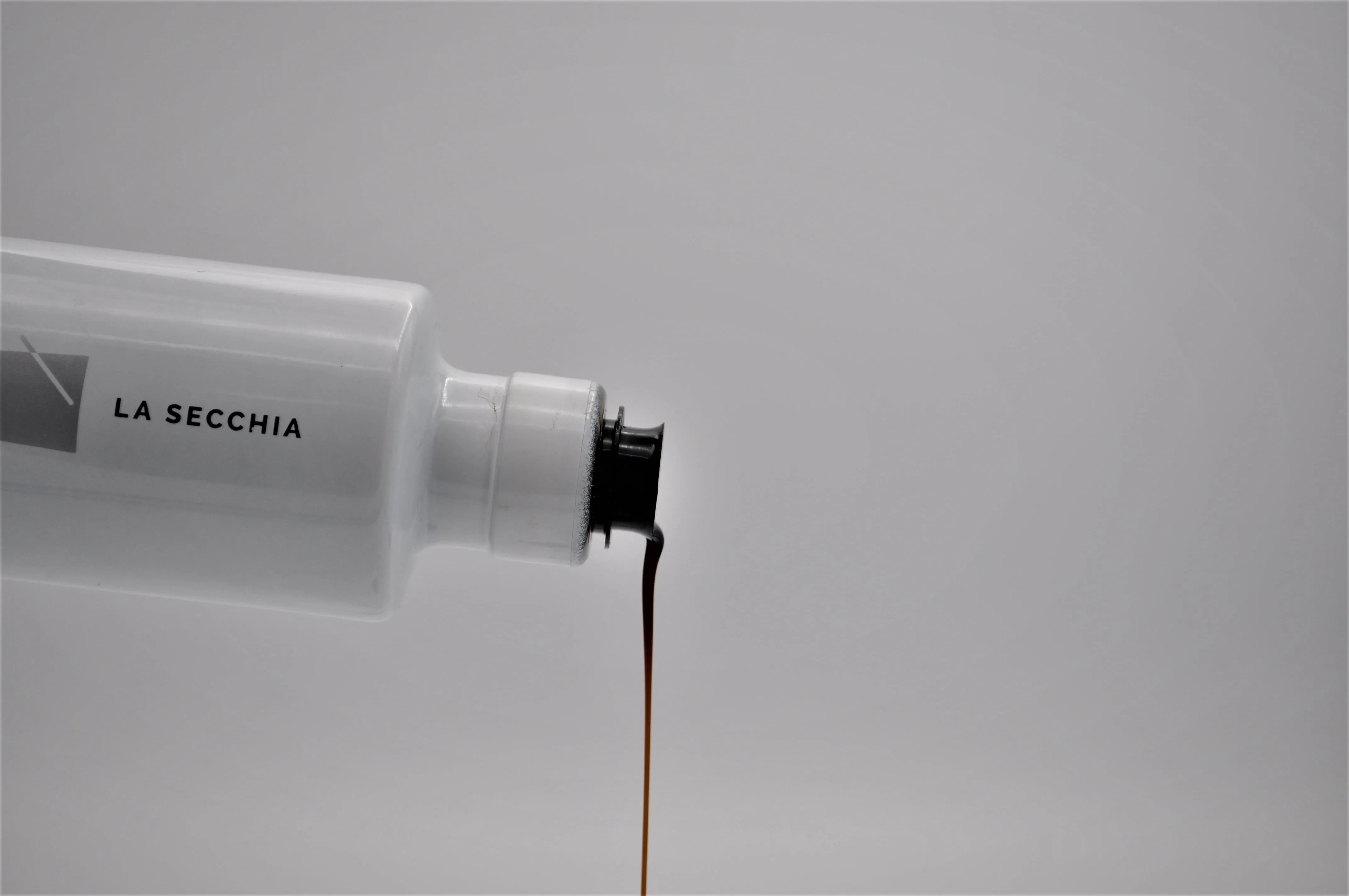 LA SECCHIA Wholesale Vinegar None Additives 6% Acidity Balsamic Vinegar 250ml for Risotto and Salads