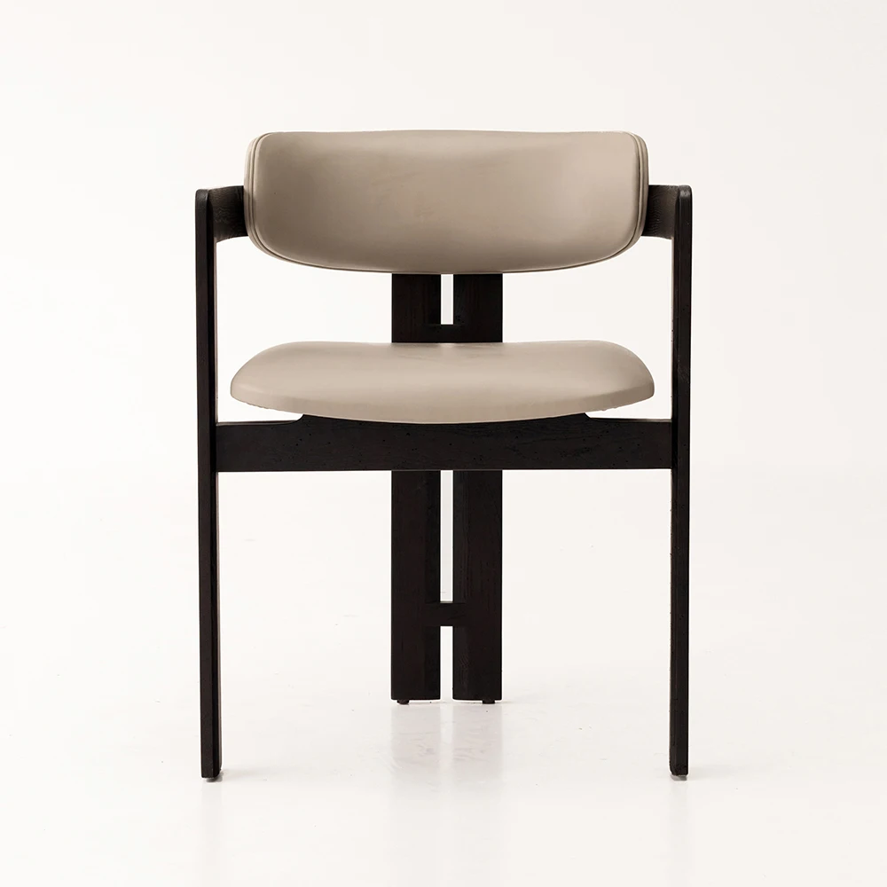 2024 Designer Exclusive Nordic Modern Solid Ash Wood Dining Chair Leather Fabric Dining Armchair for Restaurant