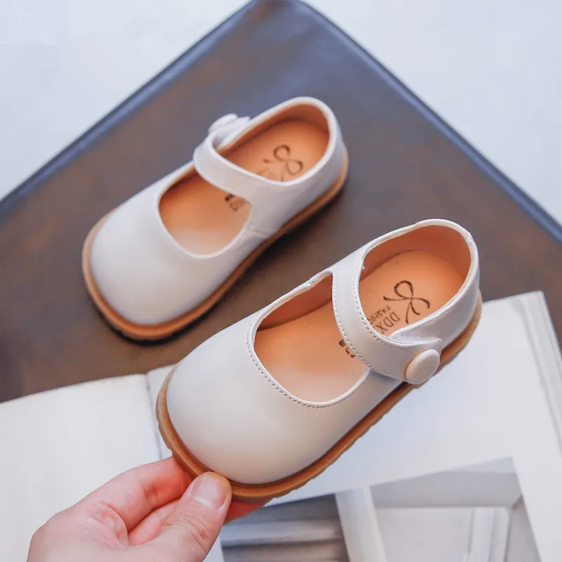 New Girls Princess Shoe Red Heart Embroidered Hook Loop Kids Moccasins Shoes PU Leather Anti Slip Soft Children Flats Mary Janes