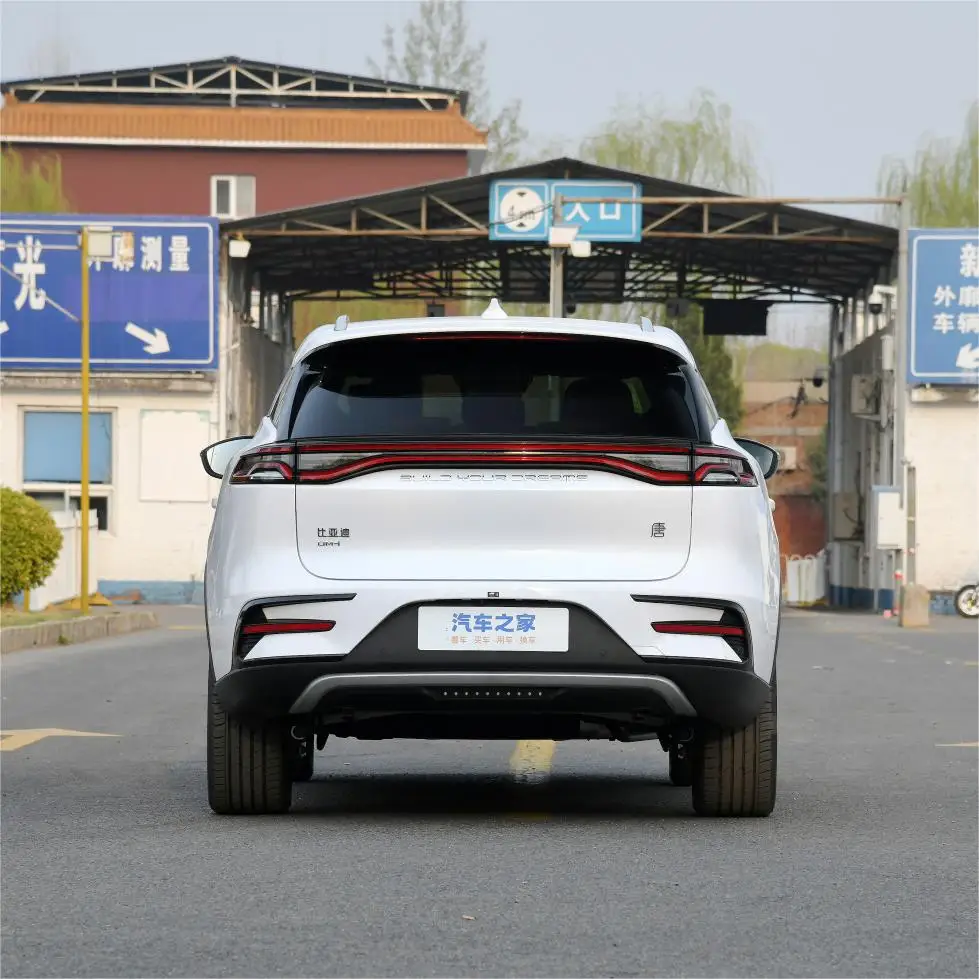 Cheap 2023 Byd Tang Dm-i Ev In Stock New Energy Hybrid Car Direct Wholesale Electric Car New Energy Vehicles