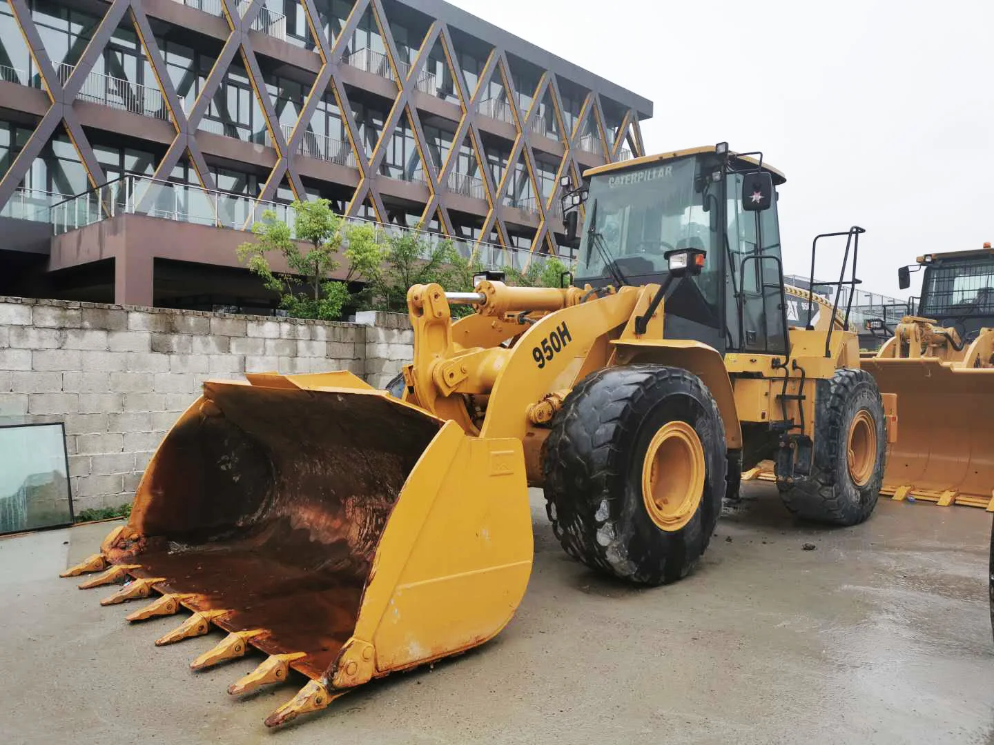 Распродажа б/у Колесный погрузчик CAT CAT950H в хорошем состоянии и по низкой