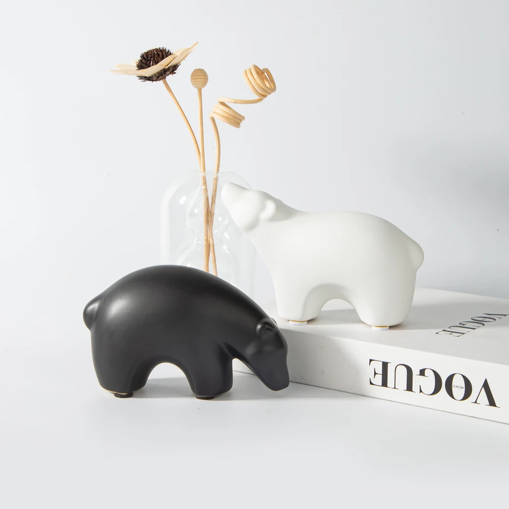 Home Decor Ceramic Bear-shaped Animal Figurines Home Decoration furniture desktop Handmade crafts for Funny Gifts