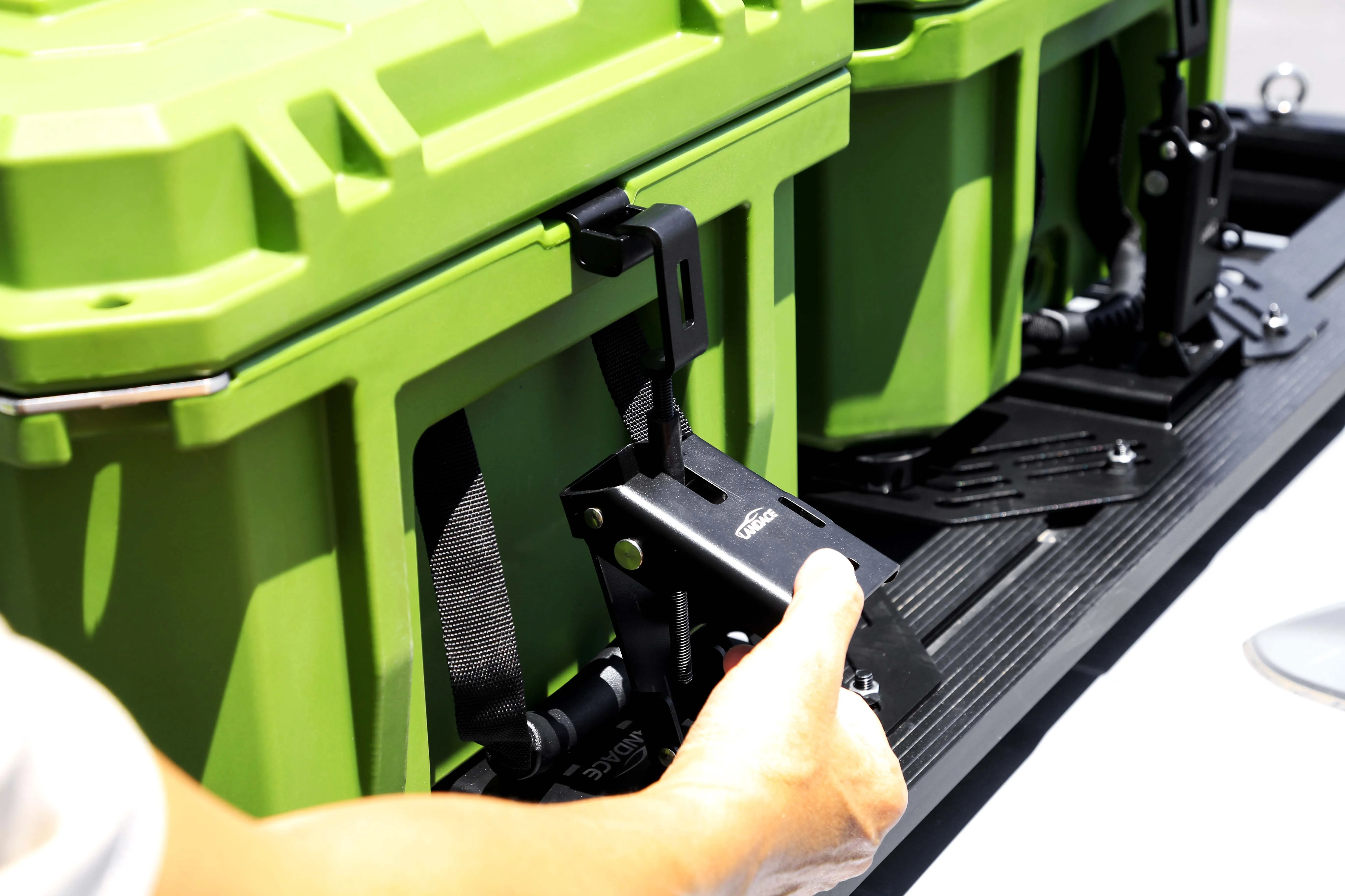 4X4 Off Road Roof Rack Storage Box Mounted Heavy Duty Tool Box