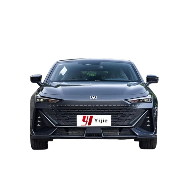 2024 Changan Uni-V турбомотор с турбонаддувом газовый классический седан новые автомобили вентилируемые дисковые электронные парковки оптовая продажа