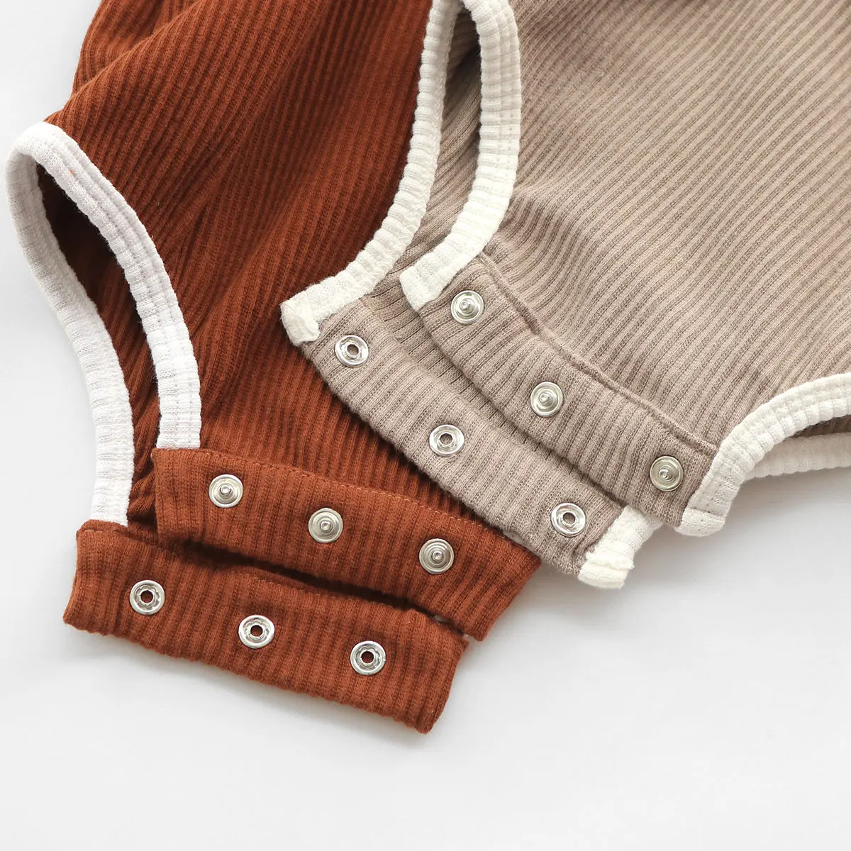 Ribbed Short Sleeve Back Snap Baby Rompers Paneled Edge Crewneck One Piece Infant Jumpsuit