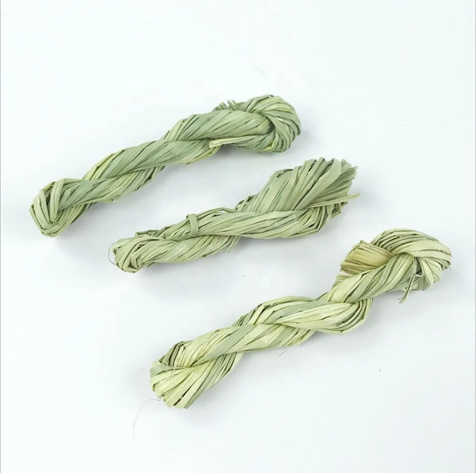 2021 new hot sale rabbit Bunny chew ball grass molar rabbit chew toy rabbit hamster guinea pig in Aquatic plants