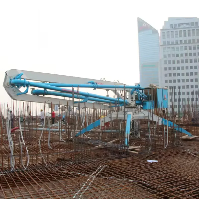 P-095 CE mobile type concrete placing boom with compact structure concrete distributor