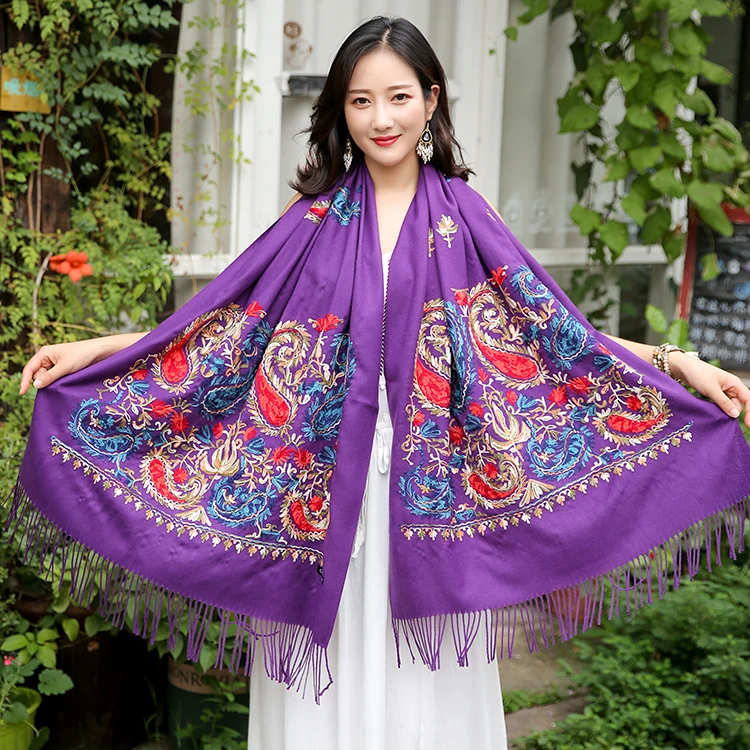 Wholesale Winter Pure Color Cashmere Scarf Women Ethnic Style Handmade Embroidery Scarf Cashmere
