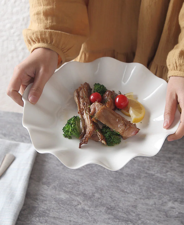 Harmony White Color European Style New Modern Customizable Quantity Luxury Tableware Plate Round Ceramic Plate